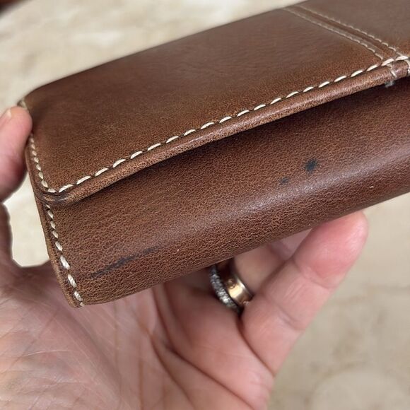NWOT Roots Tribe Leather Trifold Wallet - Picture 15 of 16